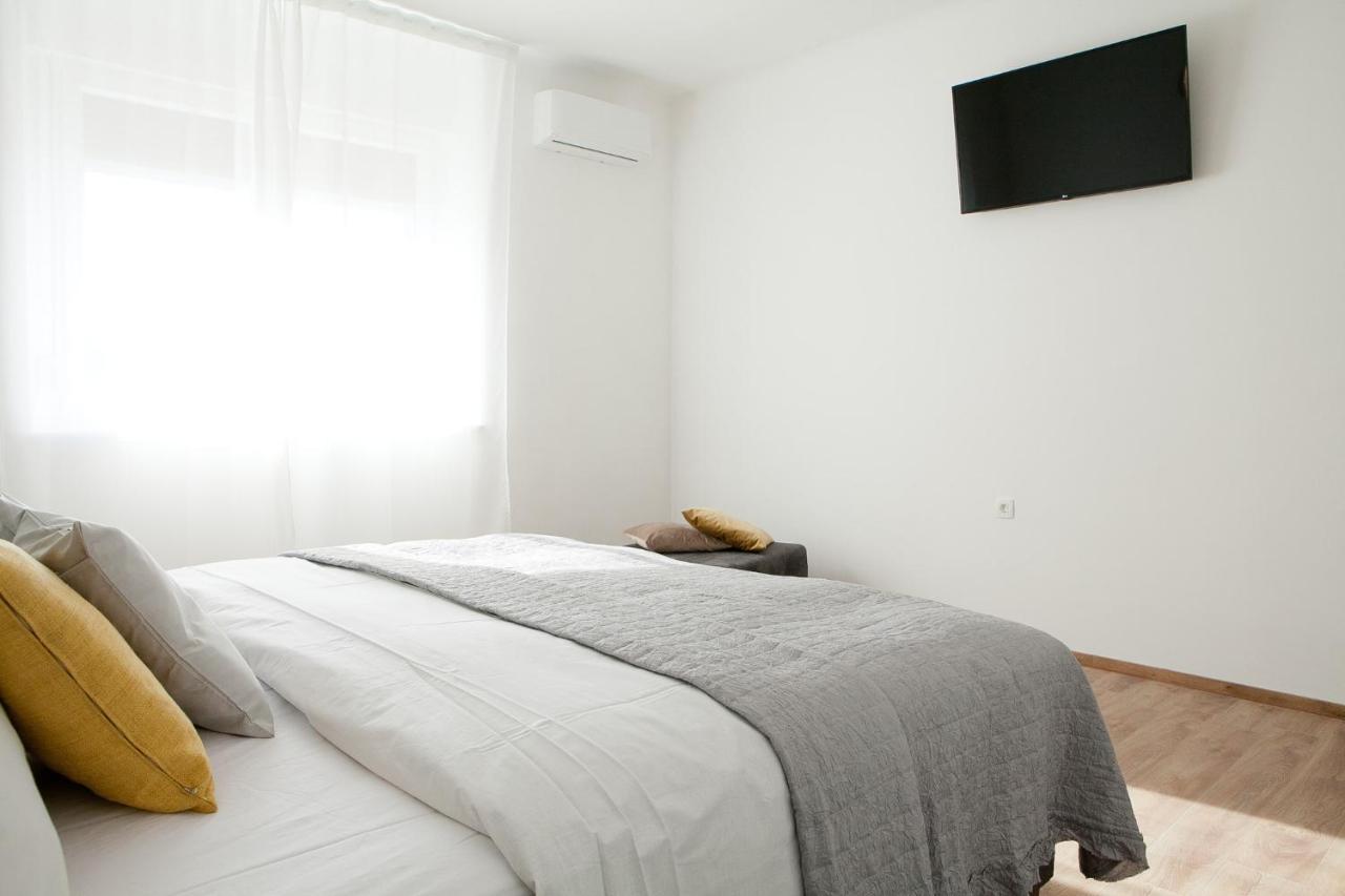 Apartment Mila Zadar Bagian luar foto