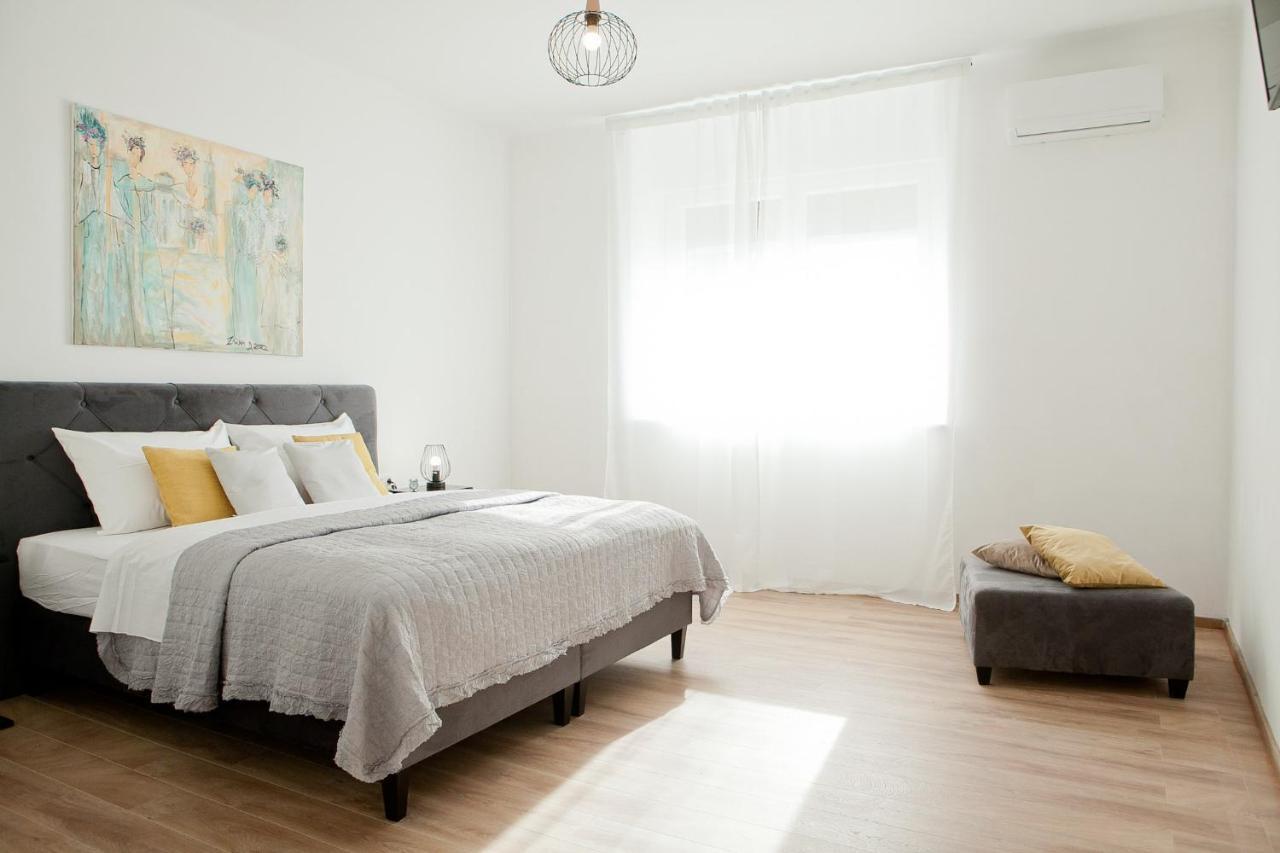 Apartment Mila Zadar Bagian luar foto